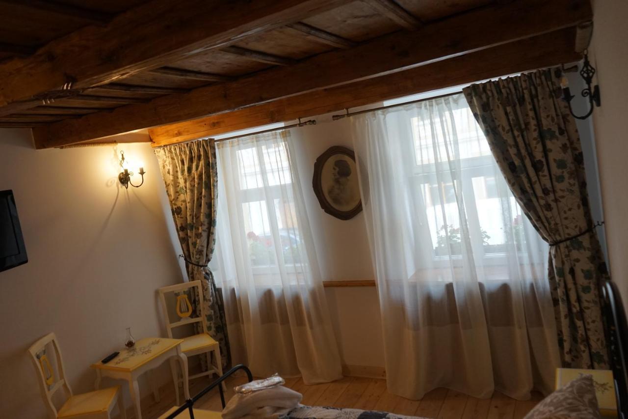 Ferienwohnung Crown Of Karolina Brașov Exterior foto